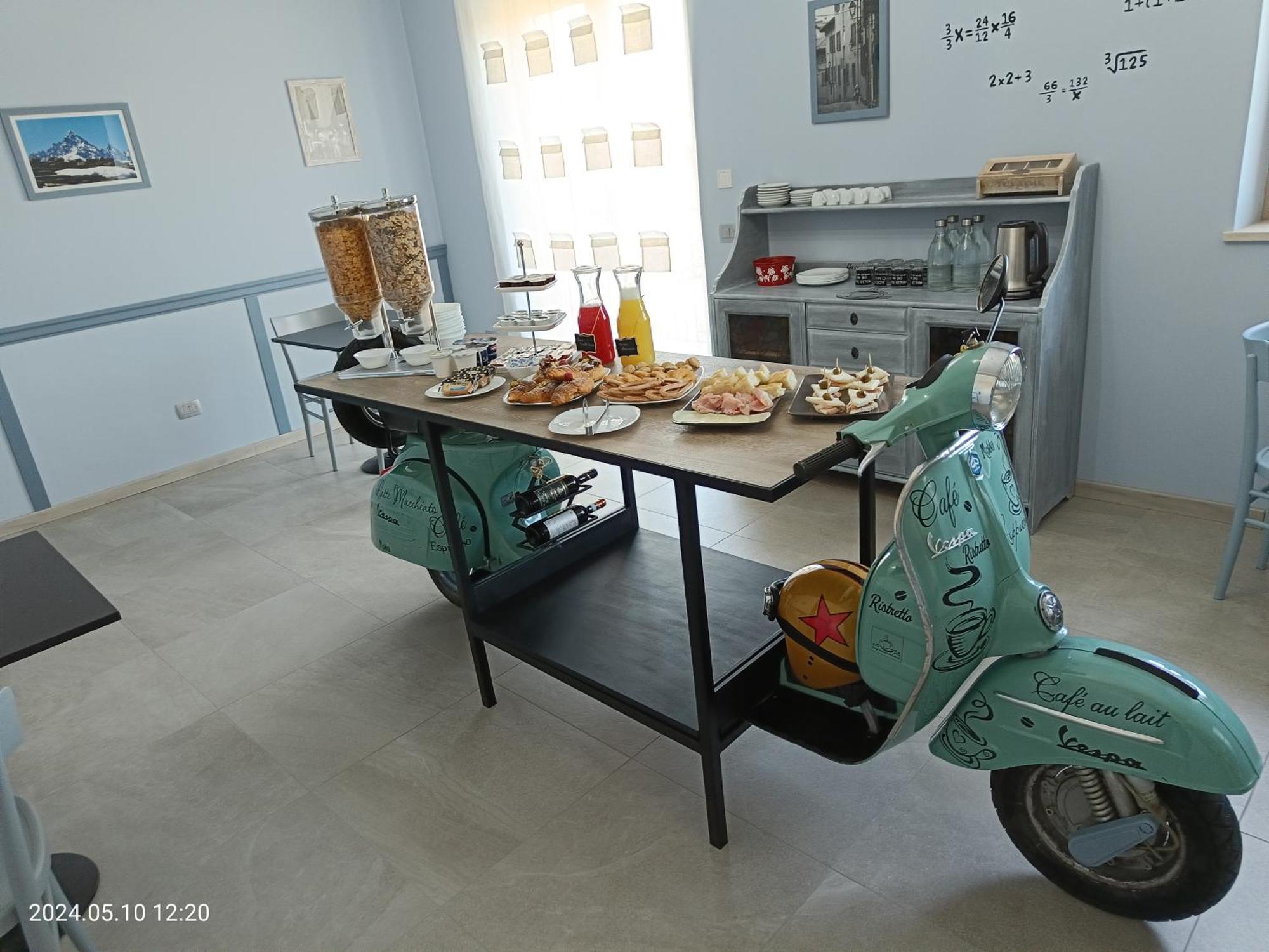 Villa Mariana Bed And Breakfast Saluzzo Bagian luar foto