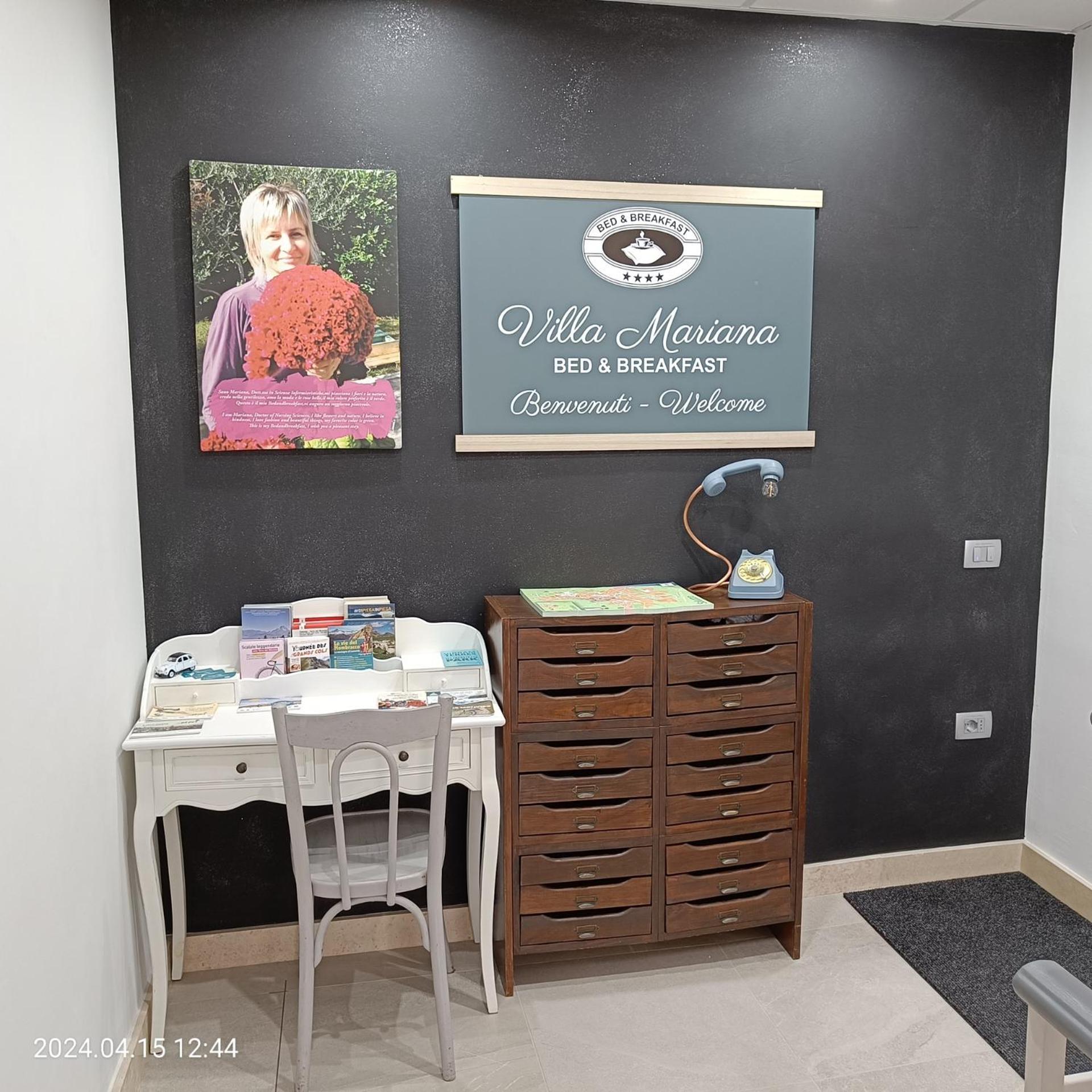 Villa Mariana Bed And Breakfast Saluzzo Bagian luar foto